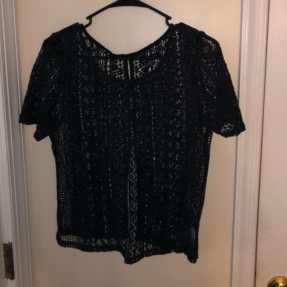 American Eagle lace top